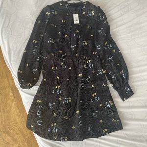 Cute never worn patterned dress